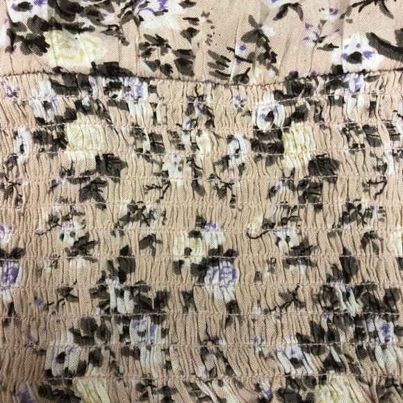 Button Back Top/Blouse - Picture 3 of 5